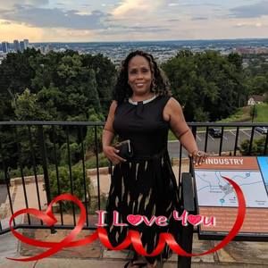 Meet your Posher, Deborah